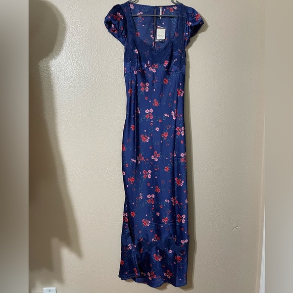 NWT Free People Butterfly Babe Maxi Dress (L) - Picture 12 of 14